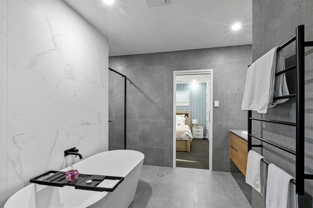 Beachside Buddina Luxury Family House 5 Bedrooms Kültér fotó